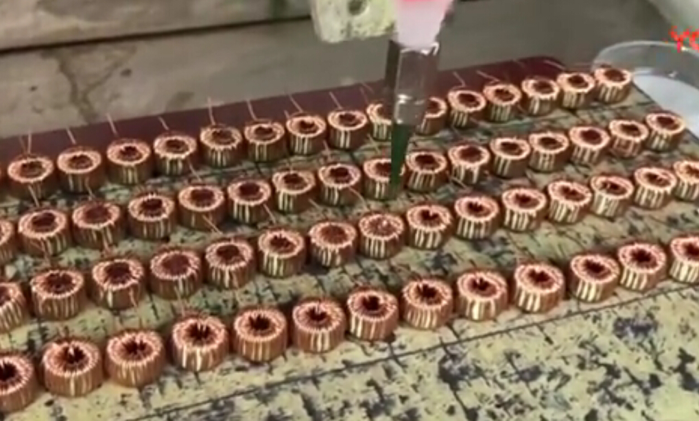 电感器点胶灌胶视频