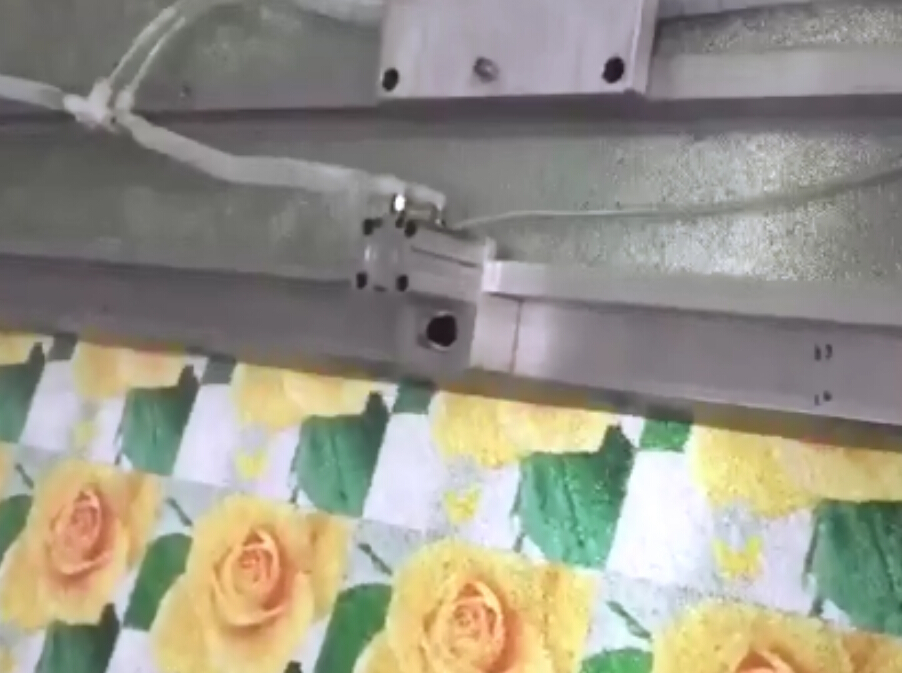 玻璃珠涂胶视频